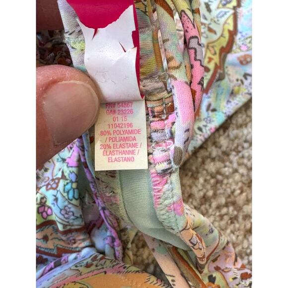 Victoria's Secret Bikini size Medium, floral, multicolor 2 piece, Boho design - Picture 9 of 10